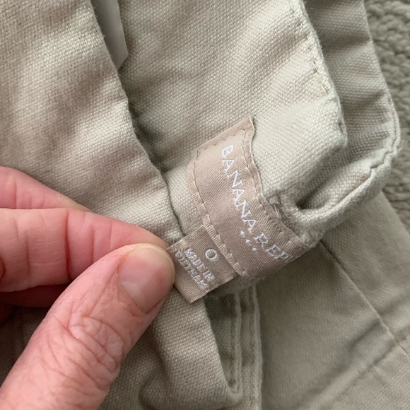 Banana Republic 0 Khaki Shorts - Picture 3 of 4